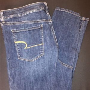 American Eagle, skinny jeans! No tears!!